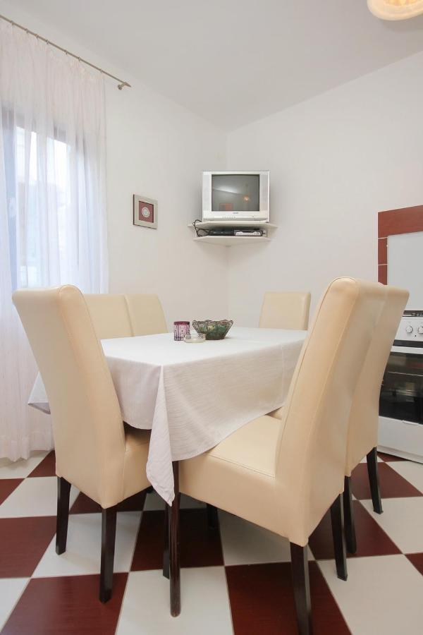 Apartments With A Parking Space Pag - 9388 Pag Town Buitenkant foto