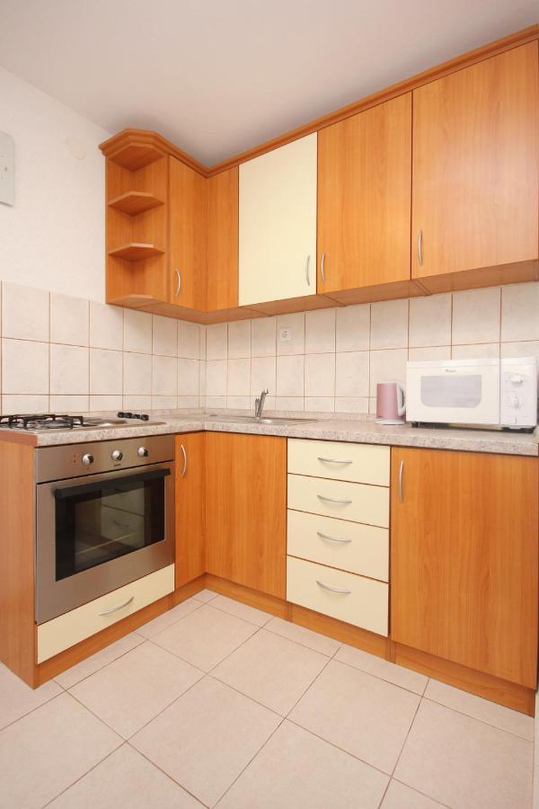 Apartments With A Parking Space Pag - 9388 Pag Town Buitenkant foto