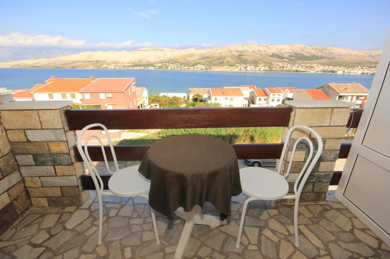 Apartments With A Parking Space Pag - 9388 Pag Town Buitenkant foto